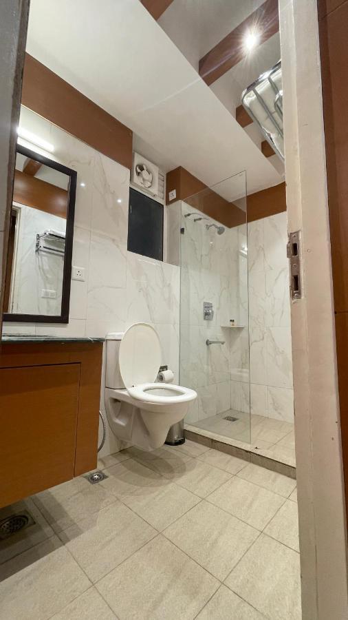 Neel Skye - Couple Friendly - Dlf My Pad, Gomtinagar , Lucknow Aparthotel Bagian luar foto